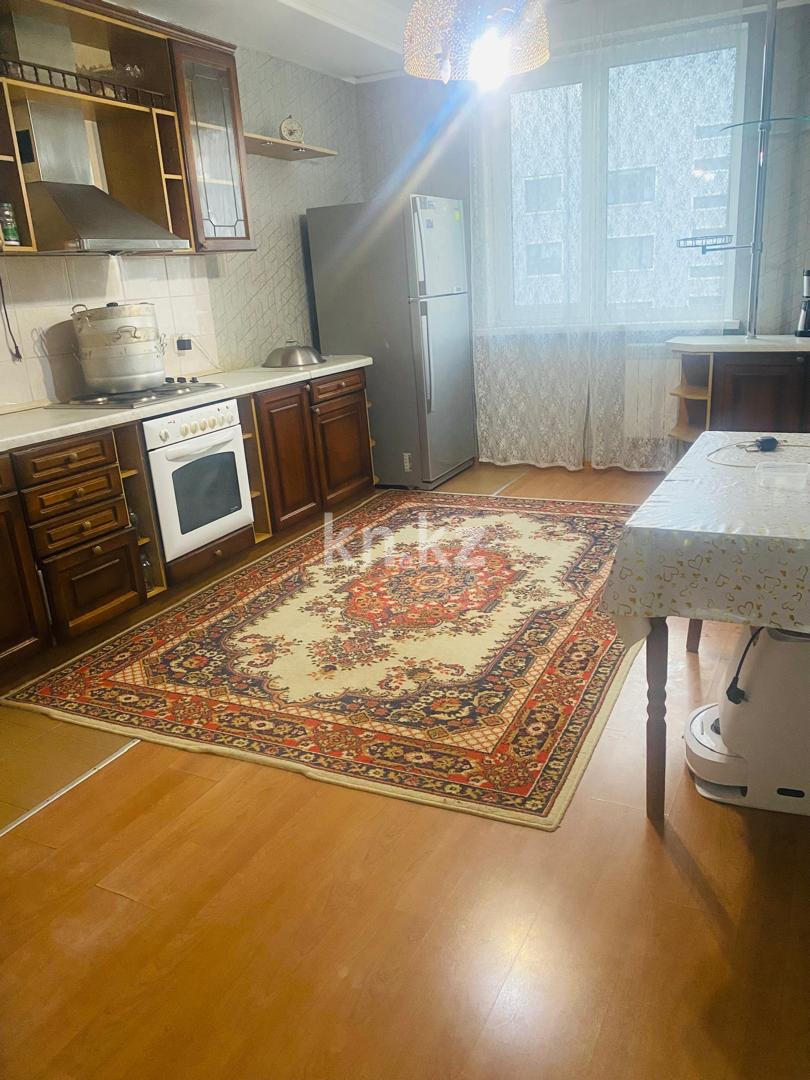 Аренда 2-комнатной квартиры, 72 м² в Астане