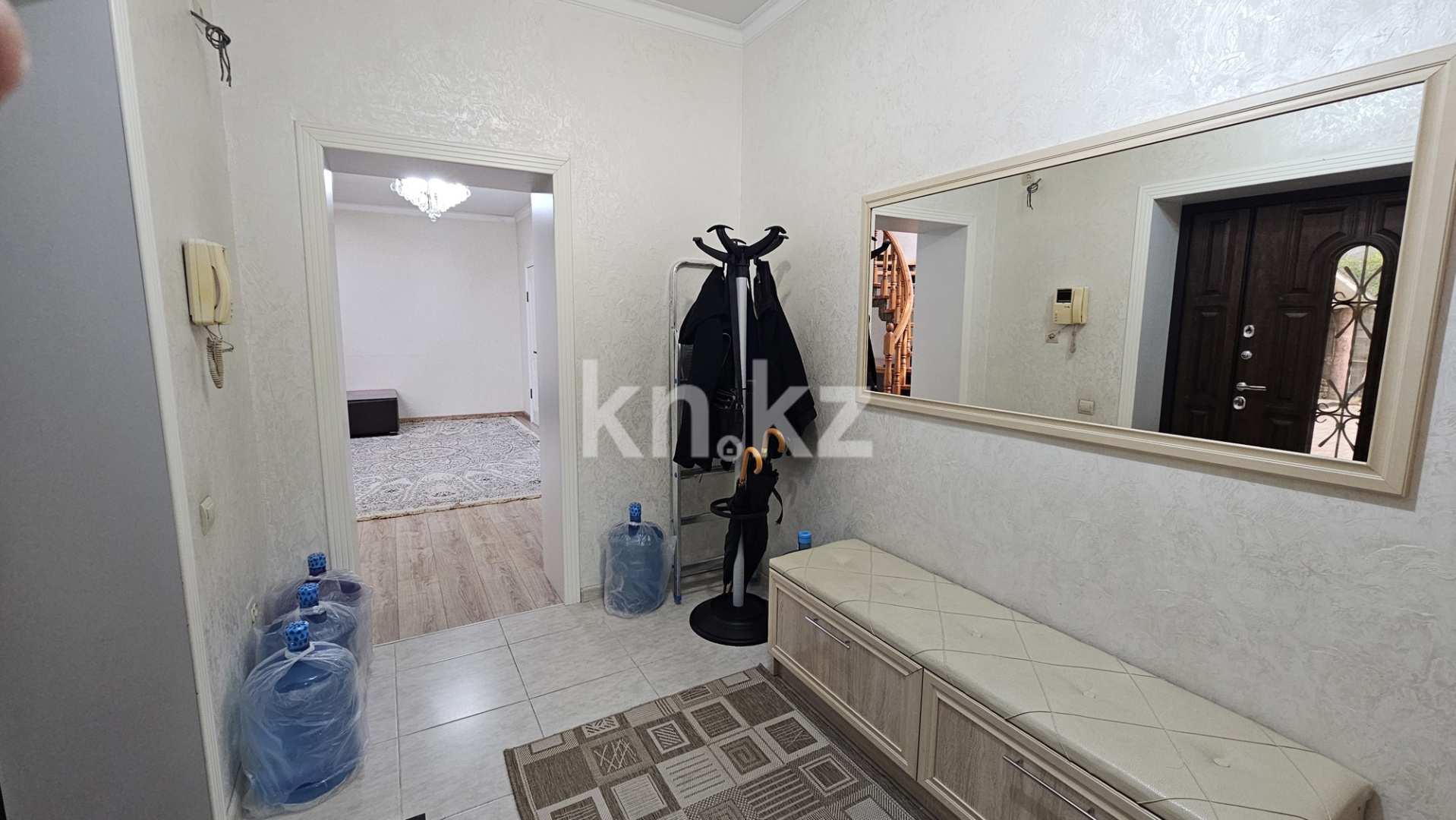 Продажа 5-комнатного дома, 220 м² - Продажа домов, коттеджей в Наурызбайском р-не Алматы фото 15 из 37