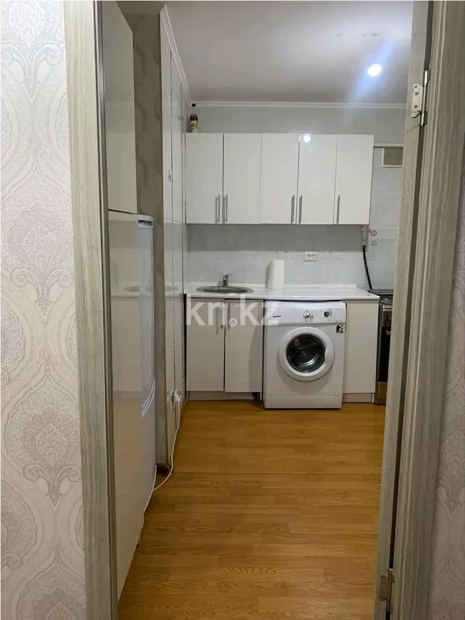 Продажа 2-комнатной квартиры, 45 м², ул. Ауэзова, дом  181 в Алматы - фото 2