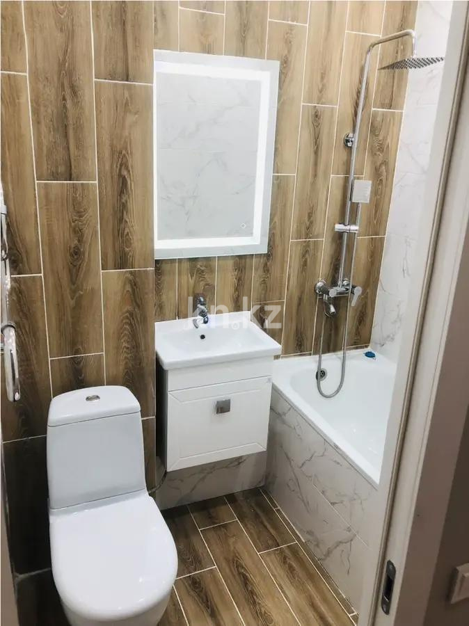 Продажа 3-комнатной квартиры, 60 м², мкр-н 1, дом  67 в Алматы - фото 4