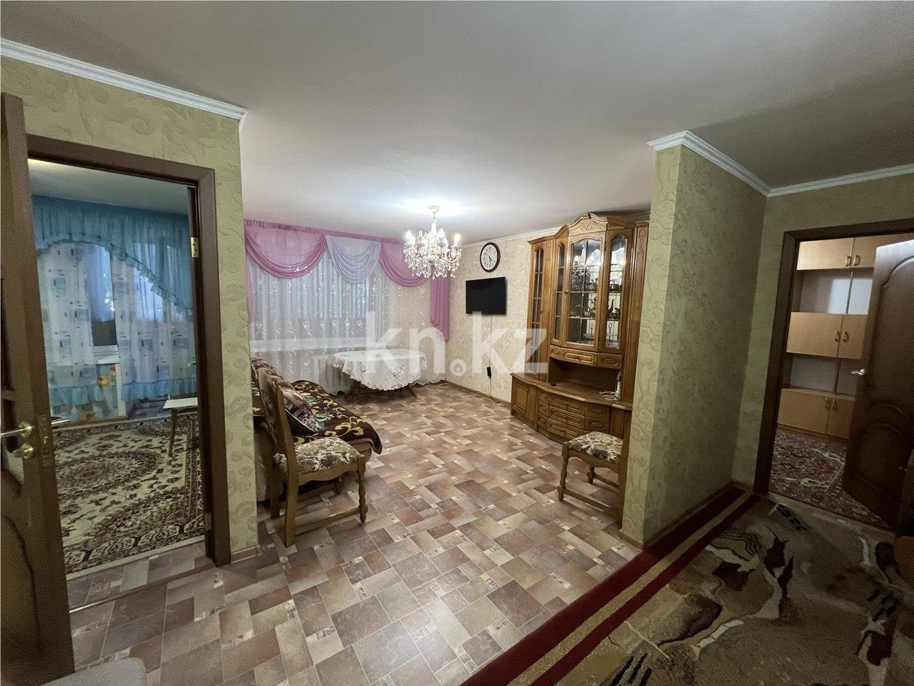 Продажа 2-комнатной квартиры, 49.6 м², пр. Республики - Продажа квартир в Караганде фото 1 из 12