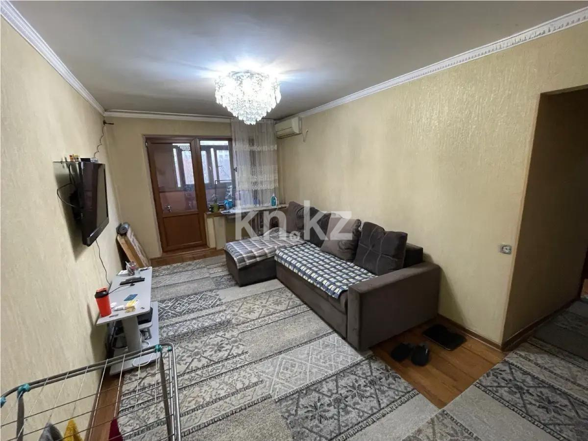 Продажа 3-комнатной квартиры, 60 м², мкр-н Аксай-2, дом  16 - Продажа  трехкомнатных квартир в Алматы без посредников фото 1 из 7