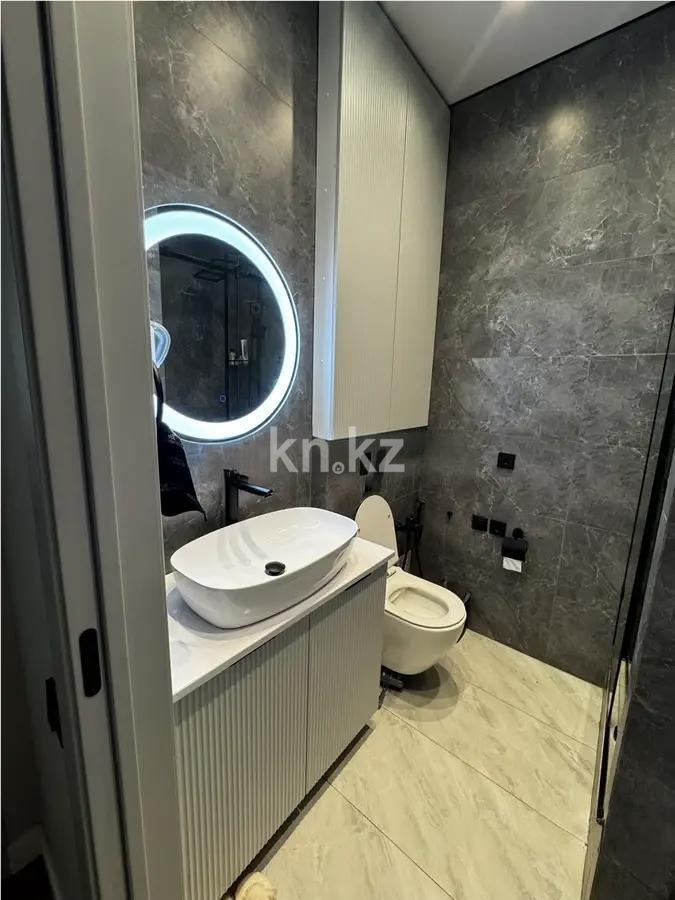 Продажа 2-комнатной квартиры, 69 м², пр. Абая, дом  165 в Алматы - фото 4