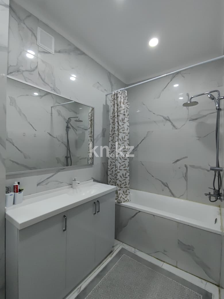 Продажа 3-комнатной квартиры, 99 м² в Караганде - фото 26