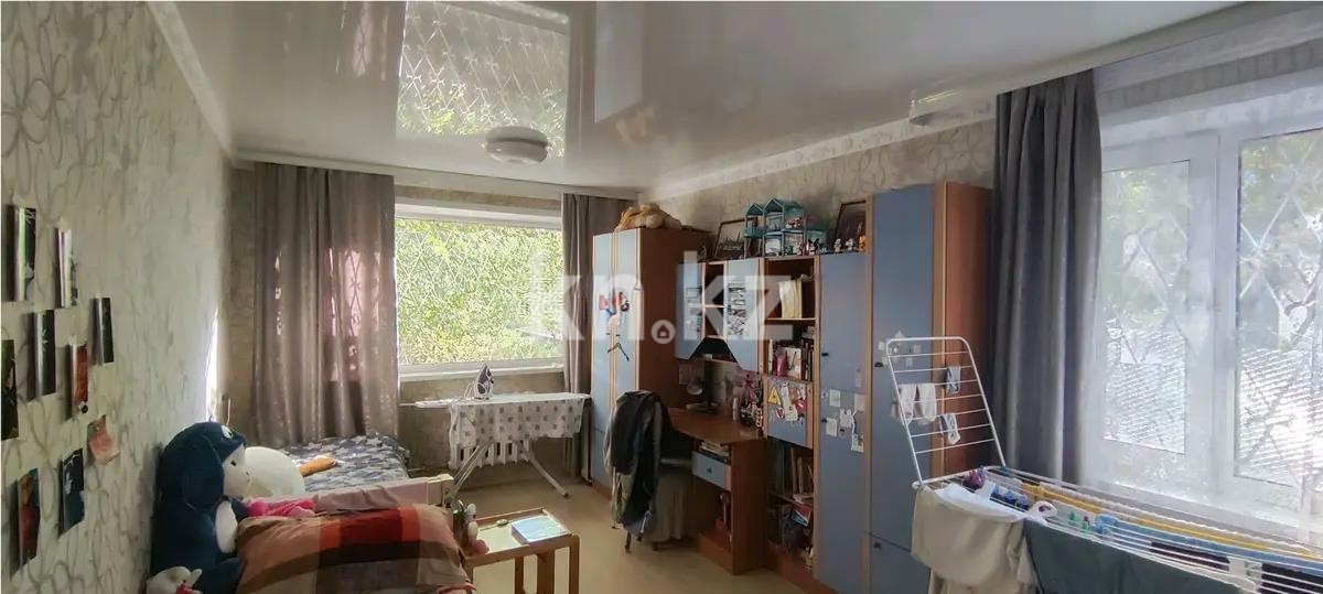 Продажа 3-комнатной квартиры, 62 м², мкр-н Восток-1, дом  14 в Караганде - фото 2