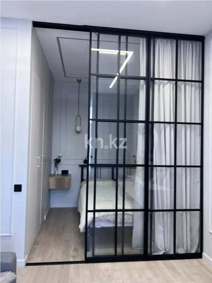 Продажа 1-комнатной квартиры, 36 м², пр. Кабанбай батыра, дом  51 - Продажа квартир в Астане фото 1 из 4