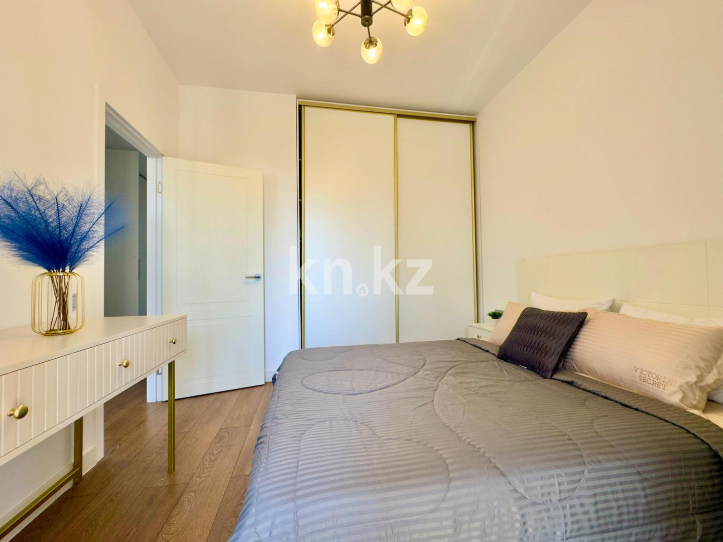 Аренда 2-комнатной квартиры посуточно, 56 м², Гагарина, дом  233 - Аренда  двухкомнатных квартир посуточно в Алматы фото 4 из 24