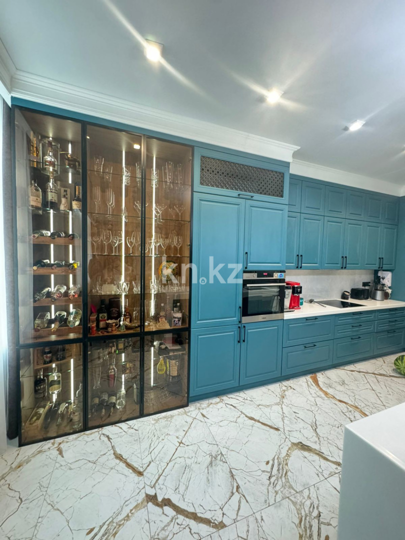 Продажа 3-комнатной квартиры, 132 м², ул. Сыганак - Продажа  трехкомнатных квартир в Астане фото 2 из 38