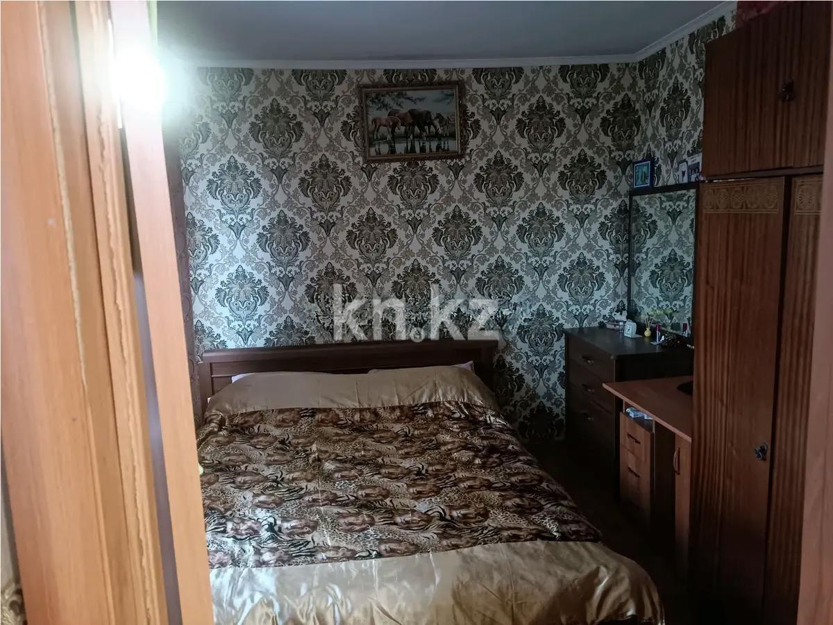 Продажа 4-комнатной квартиры, 61 м², мкр-н 15, дом  2 - Продажа  четырехкомнатных квартир в Караганде без посредников фото 2 из 8