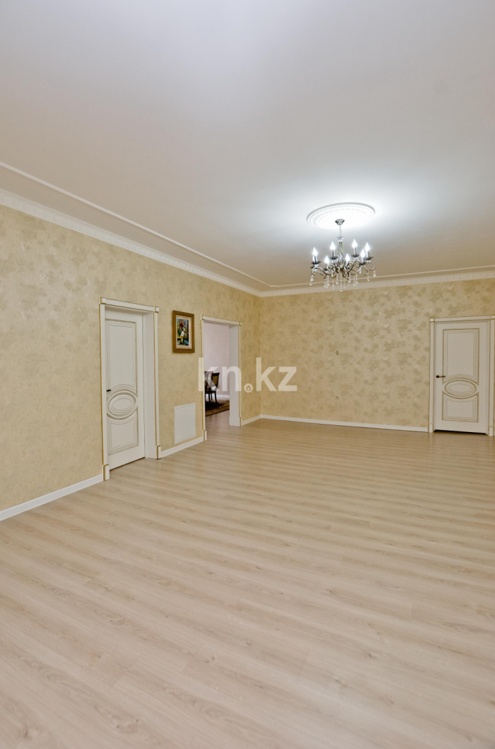 Продажа 5-комнатного дома, 224 м², Алакол, дом  17 - Продажа квартир в Акмолинской области фото 4 из 10