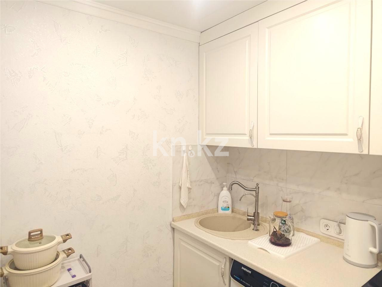 Продажа 4-комнатной квартиры, 62 м², мкр-н 21, дом  23 - Продажа  четырехкомнатных квартир в Караганде фото 14 из 17