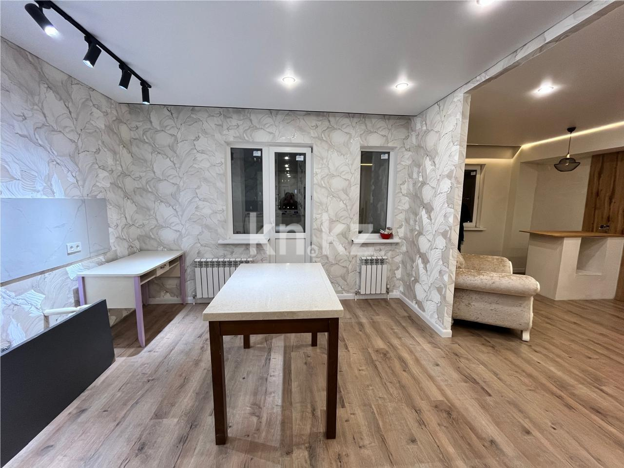 Продажа 2-комнатной квартиры, 65 м², ул. Маметовой в Астане - фото 5