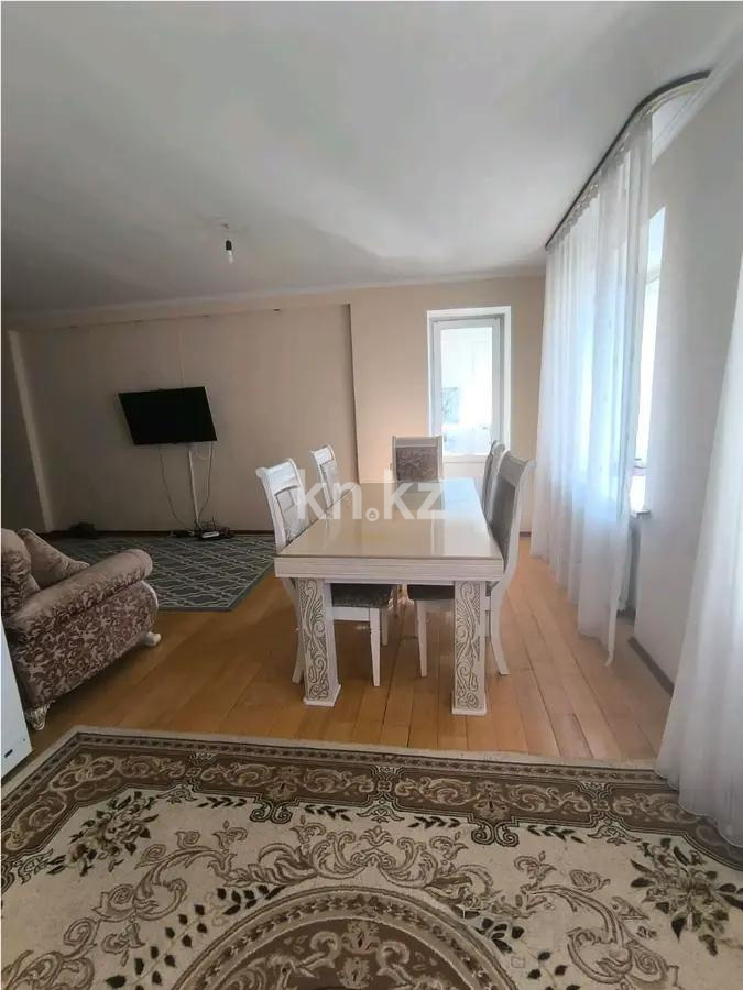 Продажа 3-комнатной квартиры, 100 м², ул. Сейфуллина, дом  9 - Продажа квартир в Казахстане фото 1 из 7