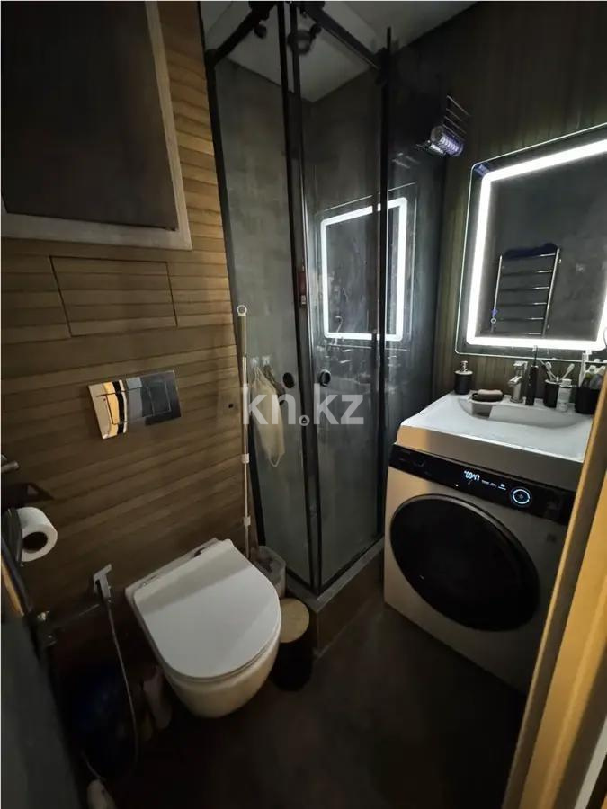 Продажа 2-комнатной квартиры, 43 м², мкр-н 10, дом  7 в Алматы - фото 4