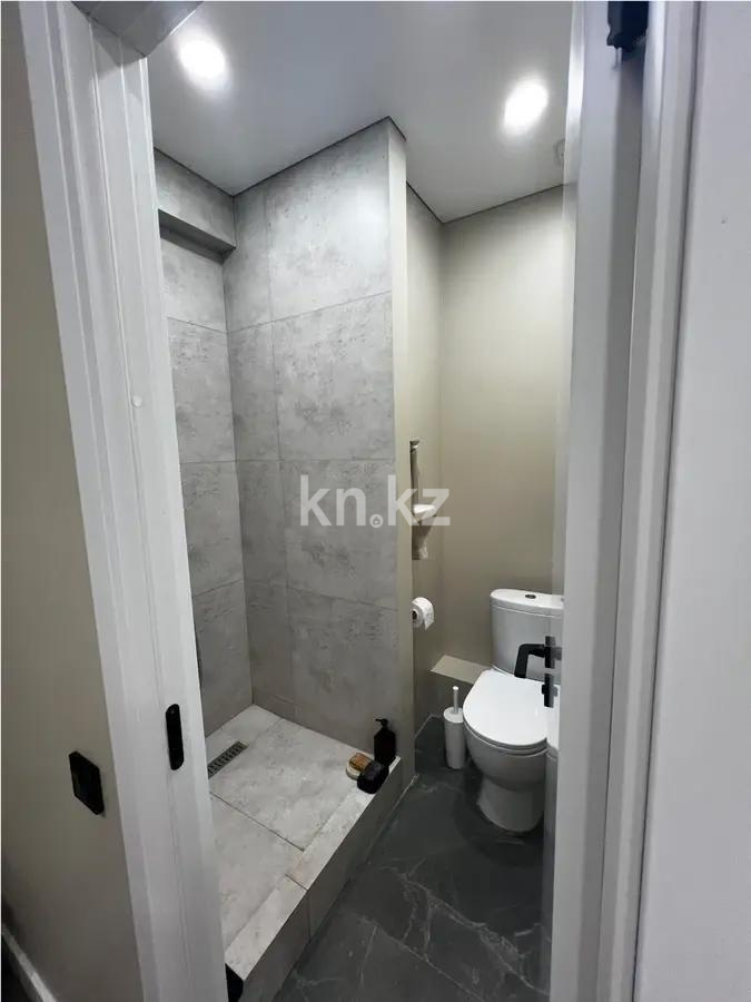 Продажа 2-комнатной квартиры, 70 м², ул. Нахимова, дом  51/2 в Алматы - фото 4