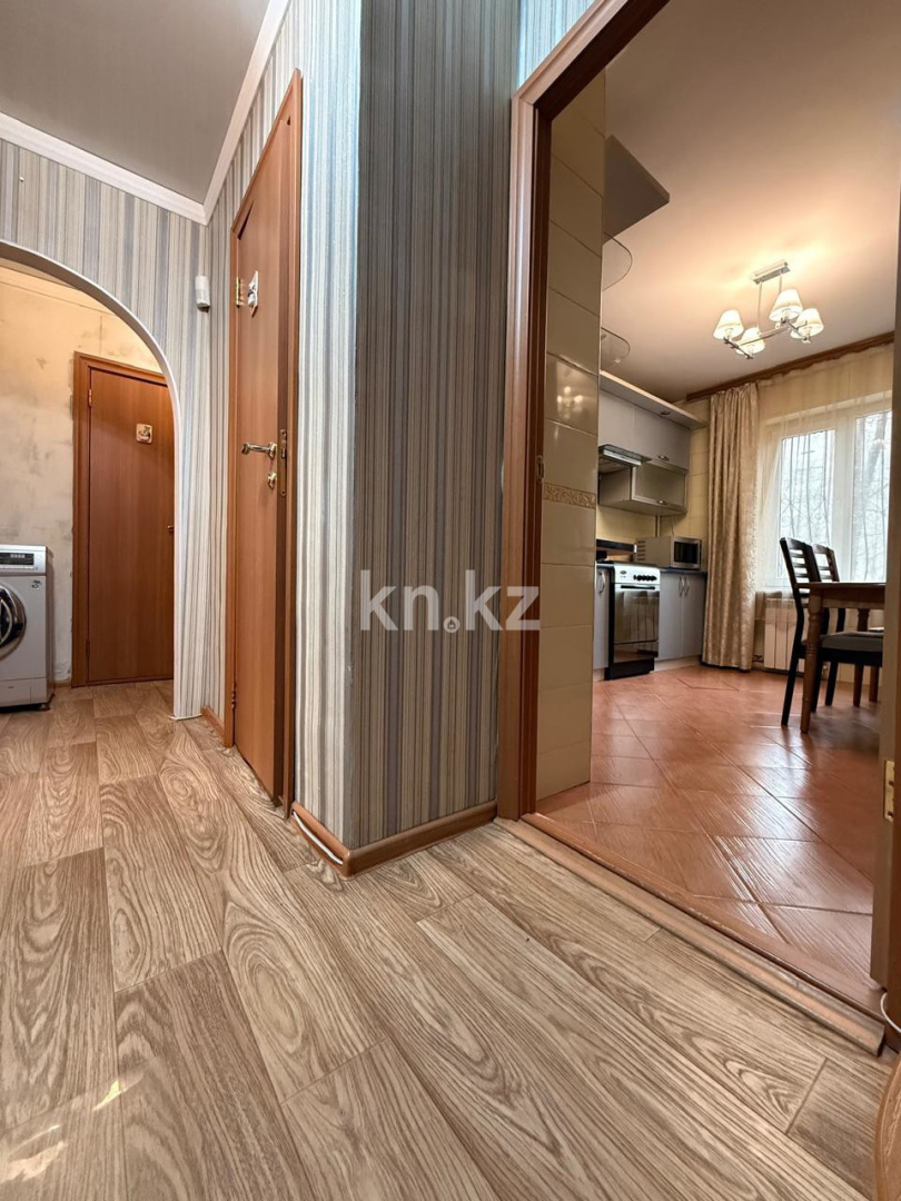 Продажа 3-комнатной квартиры, 70 м², ул. Жандосова в Алматы - фото 13