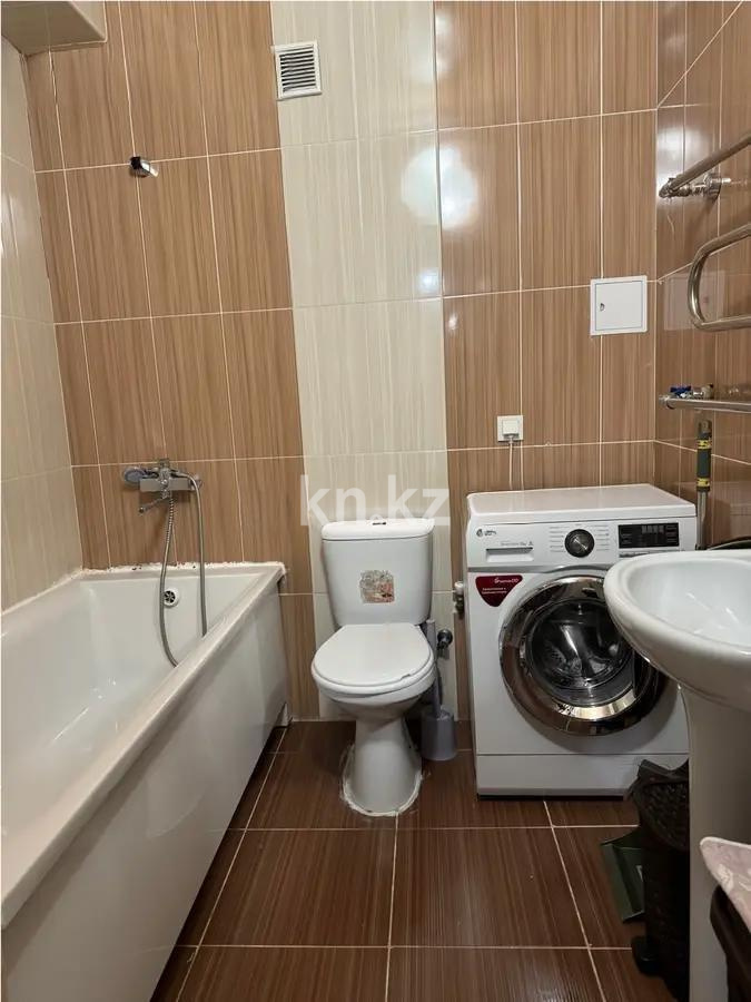 Продажа 2-комнатной квартиры, 64 м², ул. Толе би, дом  273/5 в Алматы - фото 4