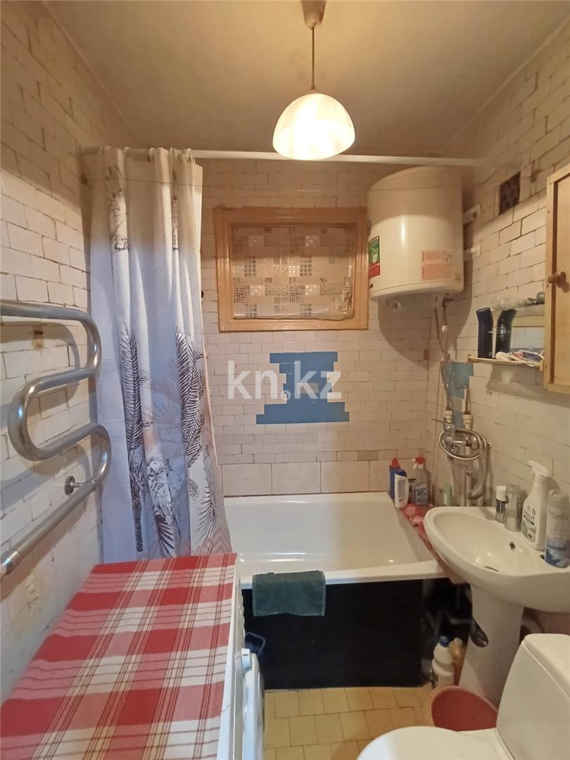 Продажа 2-комнатной квартиры, 44 м², ул. Дружбы, дом  126 - Продажа  двухкомнатных квартир в Караганде фото 5 из 5