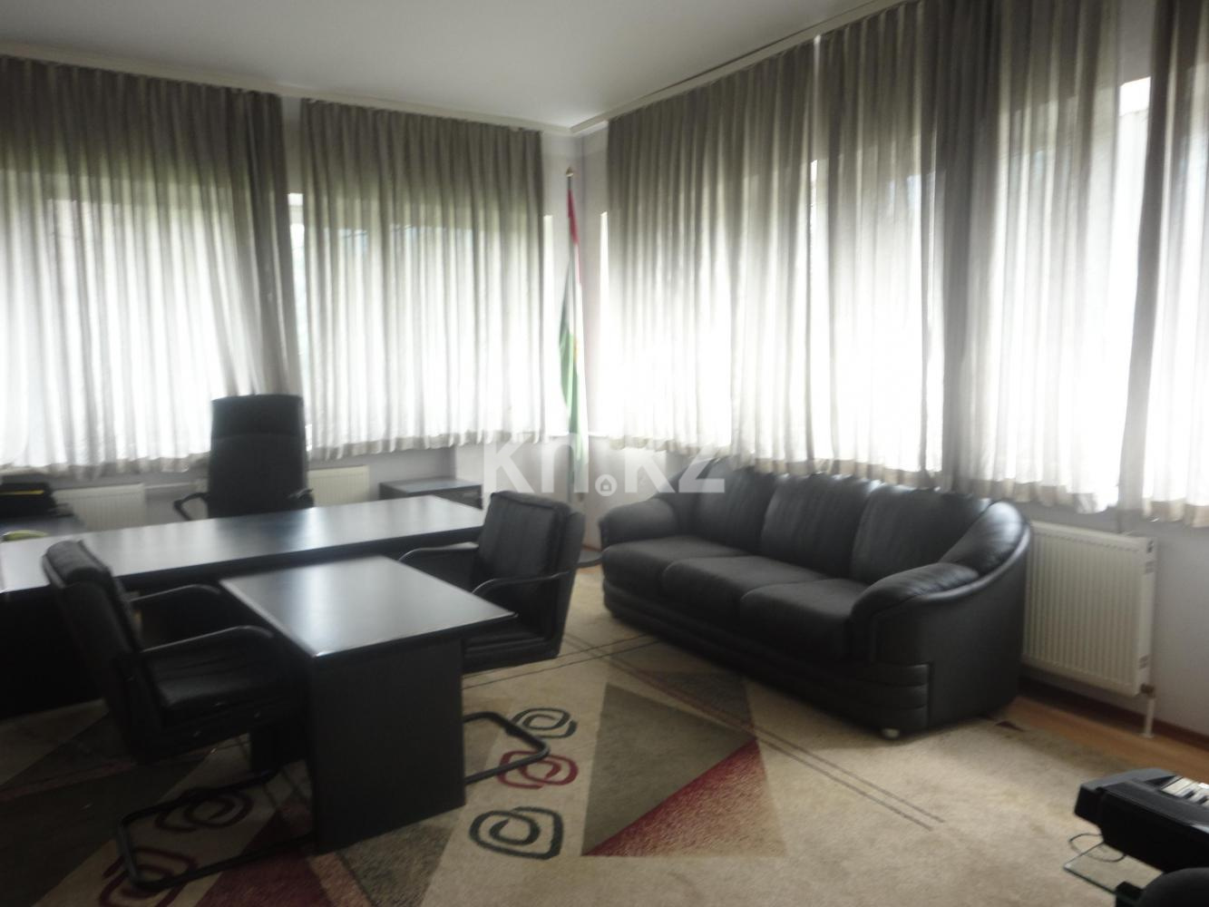 Продажа 7-комнатного дома, 400 м² в Алматы - фото 3