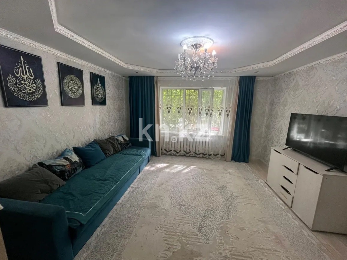 Продажа 4-комнатной квартиры, 75 м² в Караганде