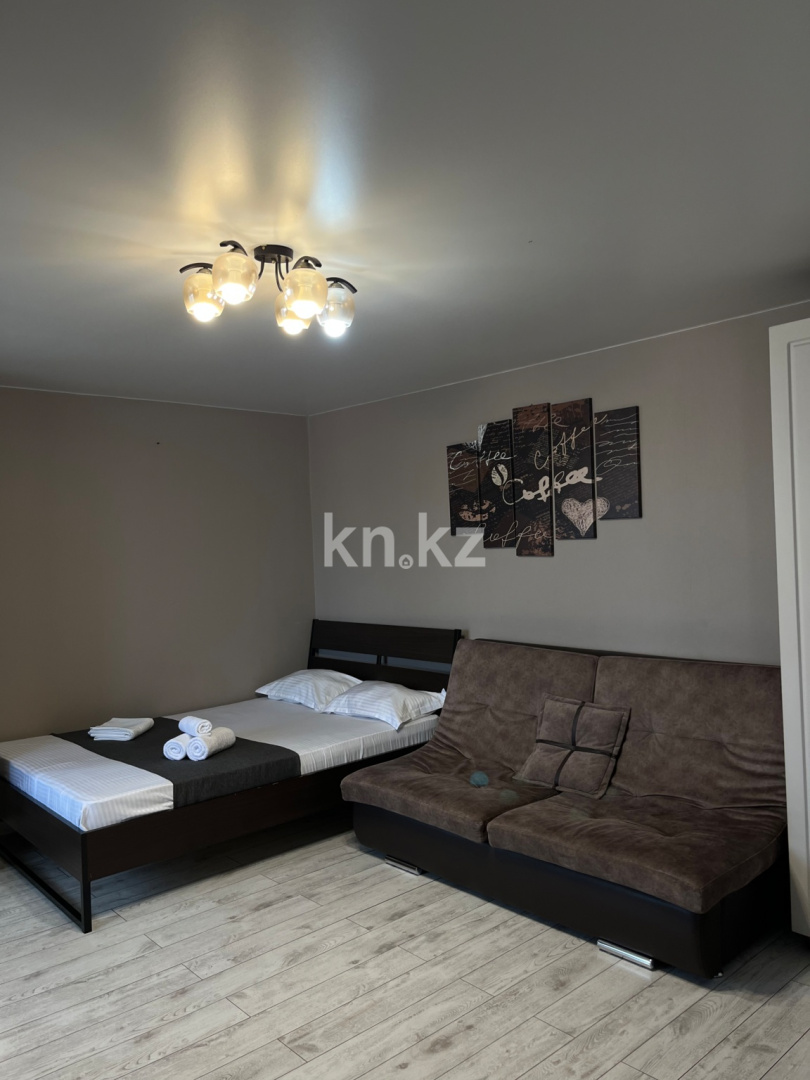Аренда 1-комнатной квартиры посуточно, 38 м² в Усть-Каменогорске - фото 3