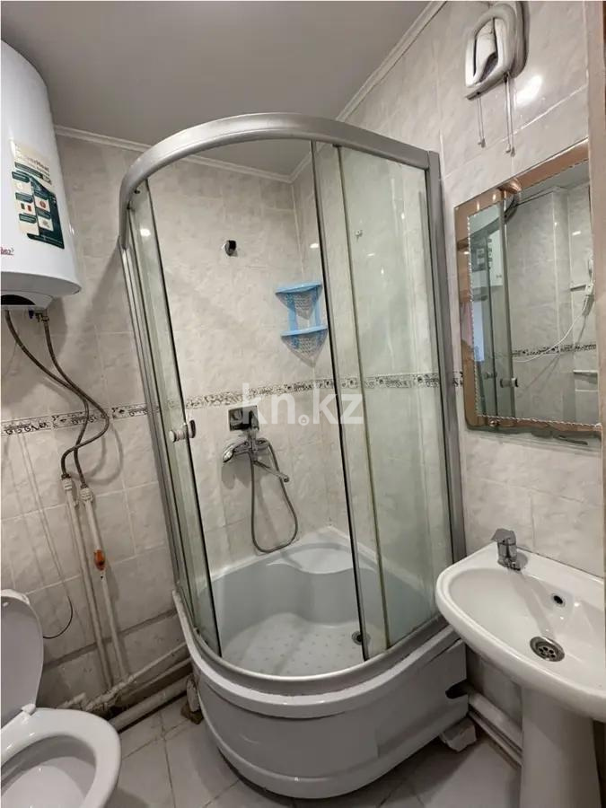 Продажа 2-комнатной квартиры, 44 м², 16 мкр., дом  3 в Караганде - фото 4