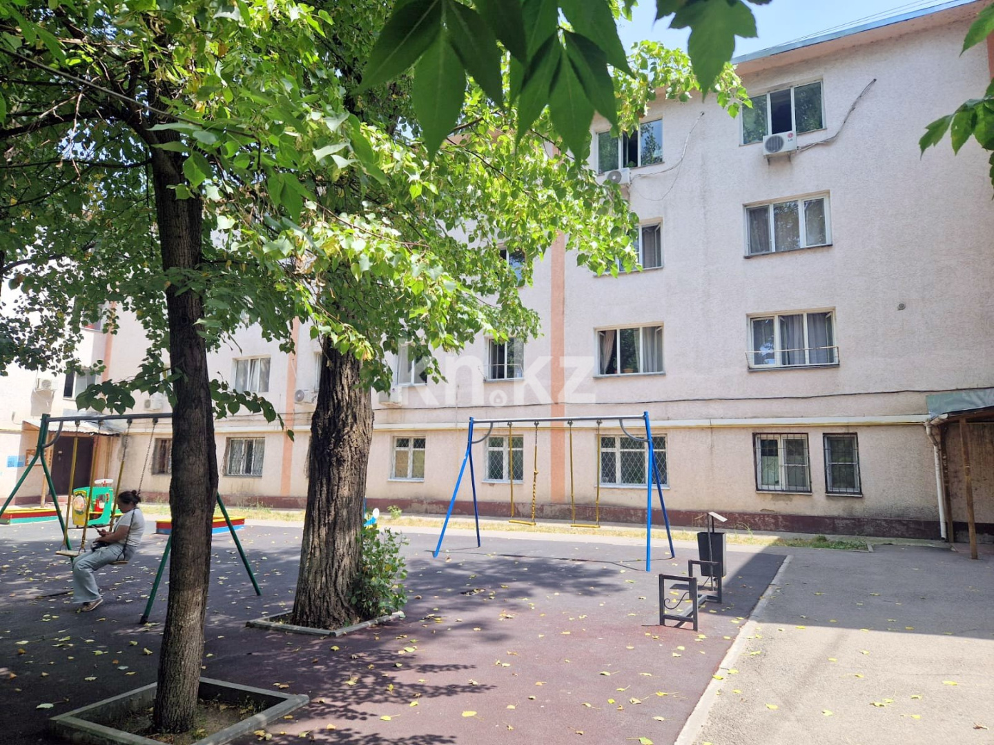 Продажа 2-комнатной квартиры, 65.5 м², ул. Жубанова, дом  68 А - 1 микрарайон - Продажа квартир в Алматы фото 1 из 12