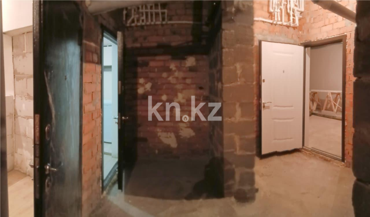 Продажа 5-комнатной квартиры, 132 м², мкр-н Алтын Арка - Продажа  пятикомнатных квартир в Караганде фото 15 из 25