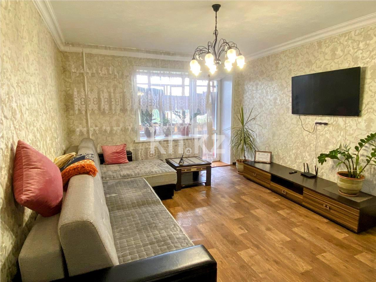 Продажа 4-комнатной квартиры, 75 м², мкр-н 19 - Продажа  четырехкомнатных квартир в Караганде фото 1 из 11