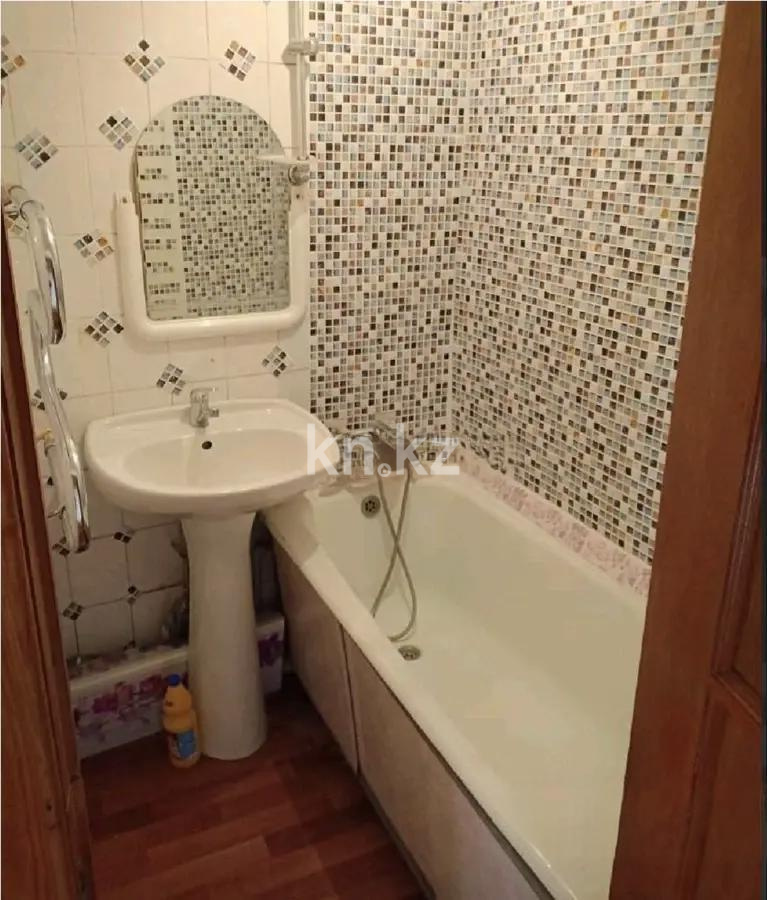 Продажа 3-комнатной квартиры, 59 м², ул. Панфилова, дом  75 в Алматы - фото 3