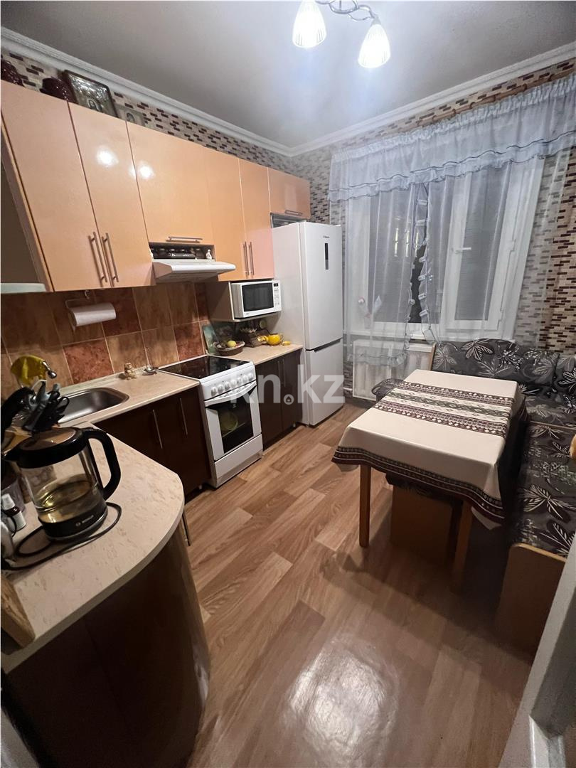 Продажа 4-комнатной квартиры, 76 м², мкр-н Степной-4, дом  18 - Продажа  четырехкомнатных квартир в Караганде фото 13 из 22