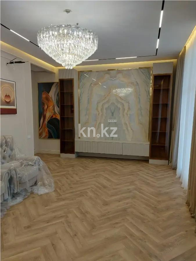 Продажа 4-комнатной квартиры, 157 м², ул. Тыныбаева, дом  18 - Продажа  четырехкомнатных квартир в Астане фото 1 из 6