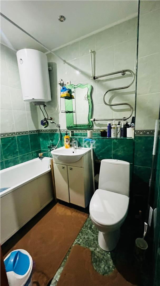 Продажа 3-комнатной квартиры, 61 м², мкр-н 14 в Караганде - фото 12