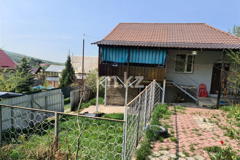 Продажа 4-комнатного дома, 68 м², ул. Хвойная, дом  200 - Продажа домов, коттеджей в Алматы без посредников фото 1 из 3