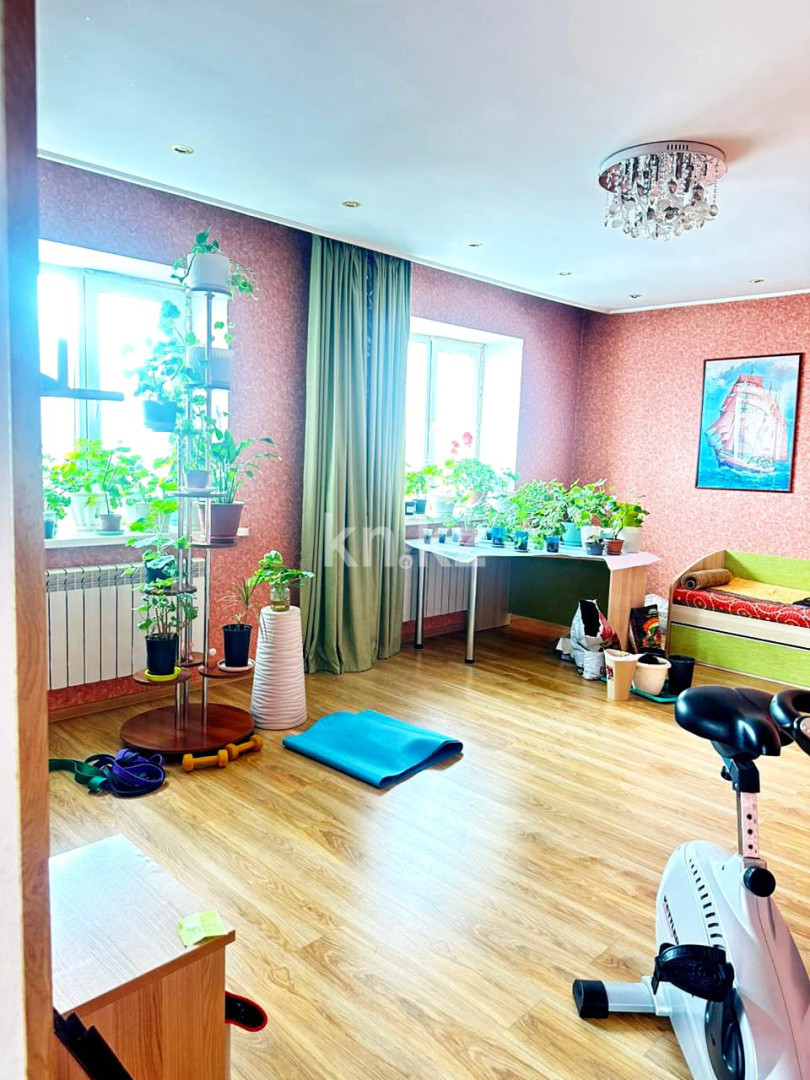 Продажа 4-комнатного дома, 205 м² - Аренда квартир помесячно в Костанае фото 4 из 18