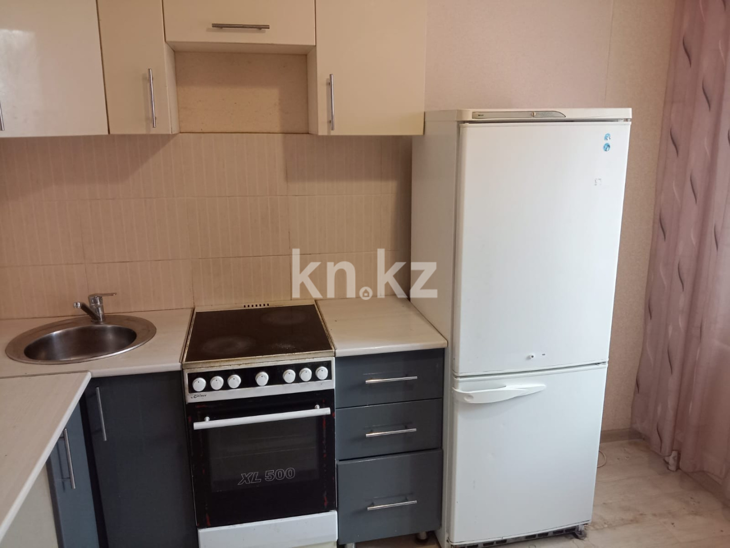 Продажа 3-комнатной квартиры, 64 м², пр. Шахтеров, дом  9 - Продажа  трехкомнатных квартир в Караганде фото 1 из 8
