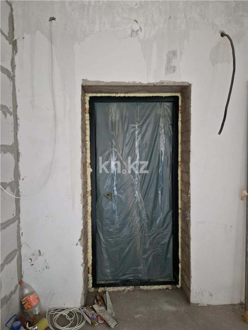 Продажа 3-комнатной квартиры, 93 м², ул. Гапеева в Караганде - фото 14