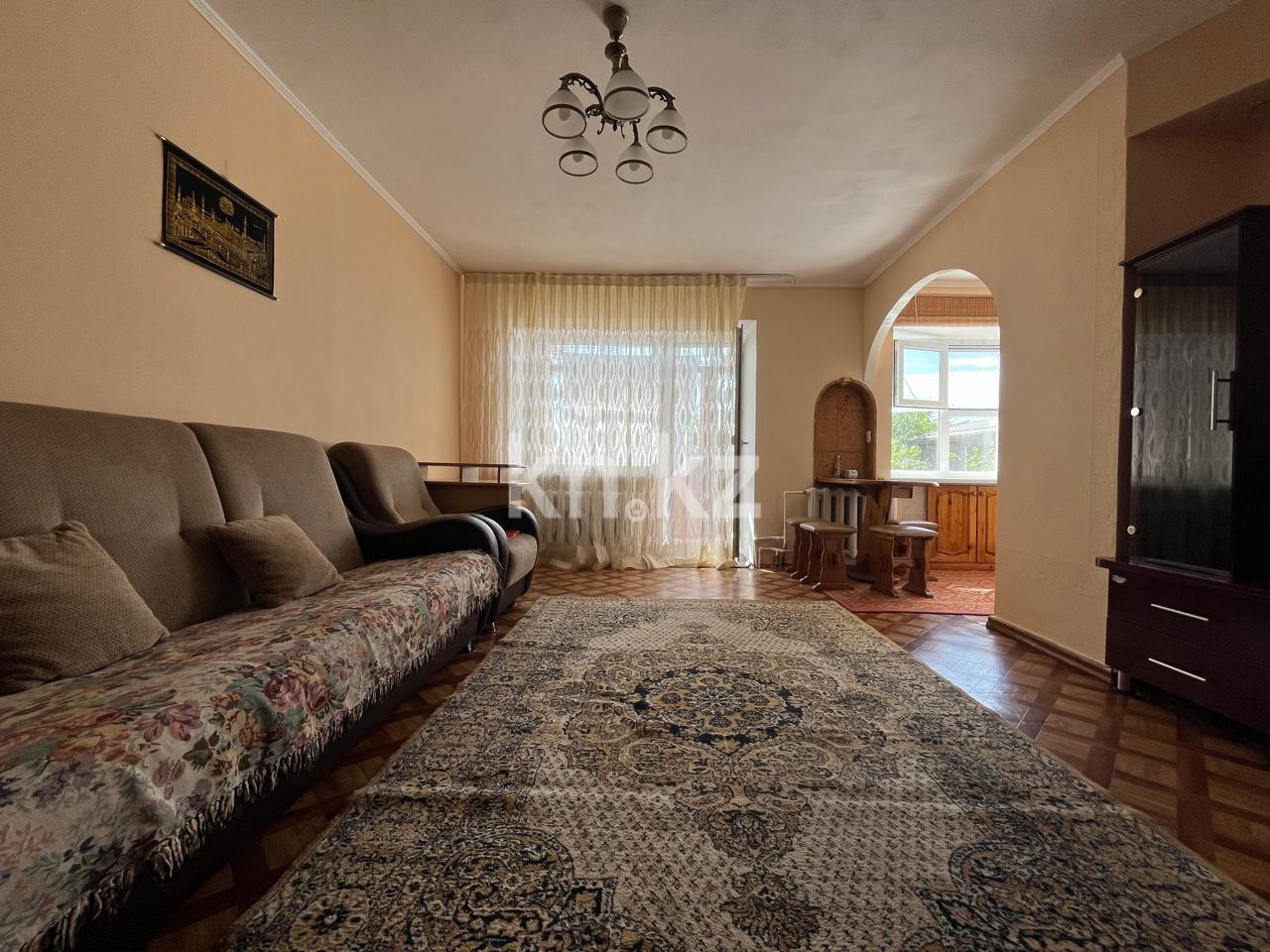 Продажа 3-комнатной квартиры, 57 м², ул. Алиханова - Продажа  трехкомнатных квартир в Караганде с фото фото 1 из 11