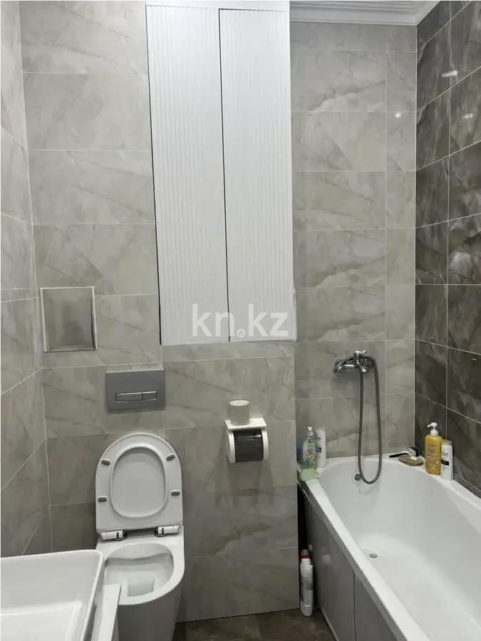 Продажа 2-комнатной квартиры, 72 м², 137 учетный квартал, дом  787 в Караганде - фото 3