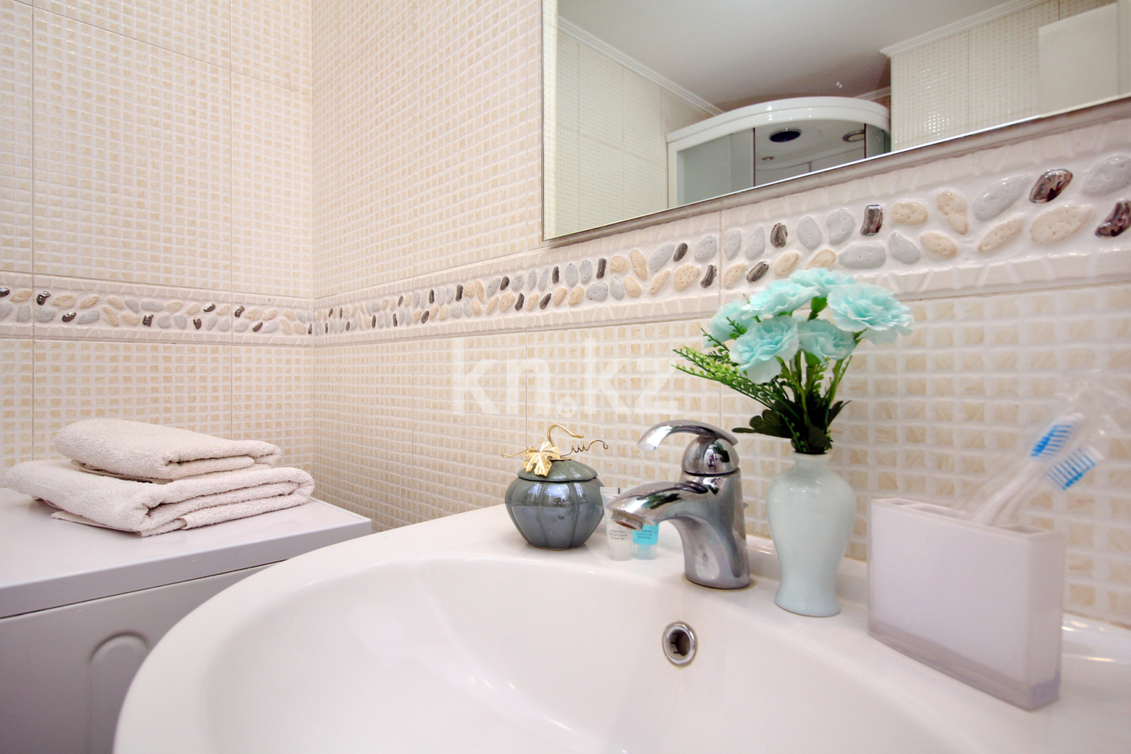 Аренда 1-комнатной квартиры посуточно, 50 м², ул. Хусаинова, дом  225 - ул. Розыбакиева - Аренда  однокомнатных квартир посуточно в Алматы фото 18 из 22