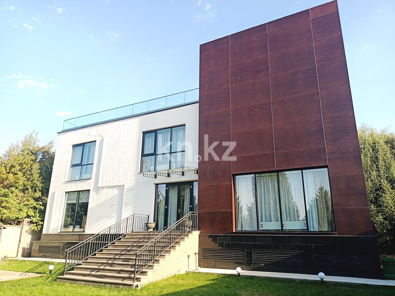 Аренда 9-комнатного дома, 1000 м², мкр-н Юбилейный - Аренда домов в Алматы фото 5 из 20