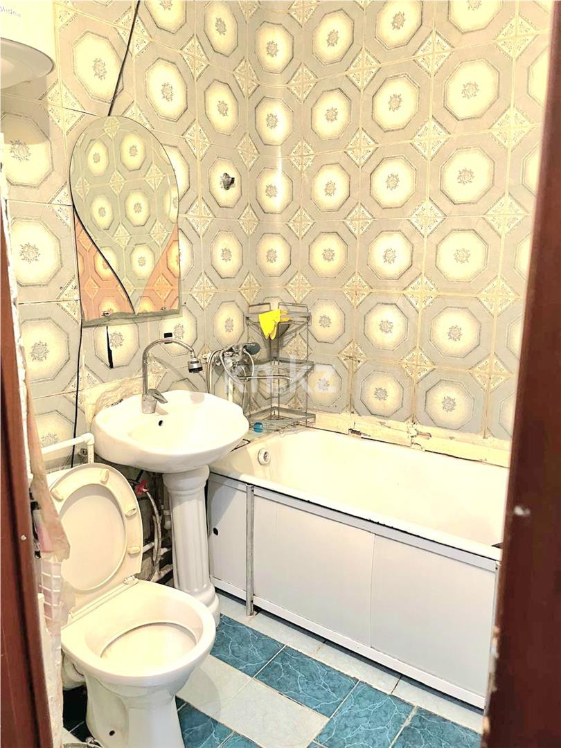 Продажа 2-комнатной квартиры, 40 м², мкр-н 17 - Продажа квартир в Караганде фото 6 из 8