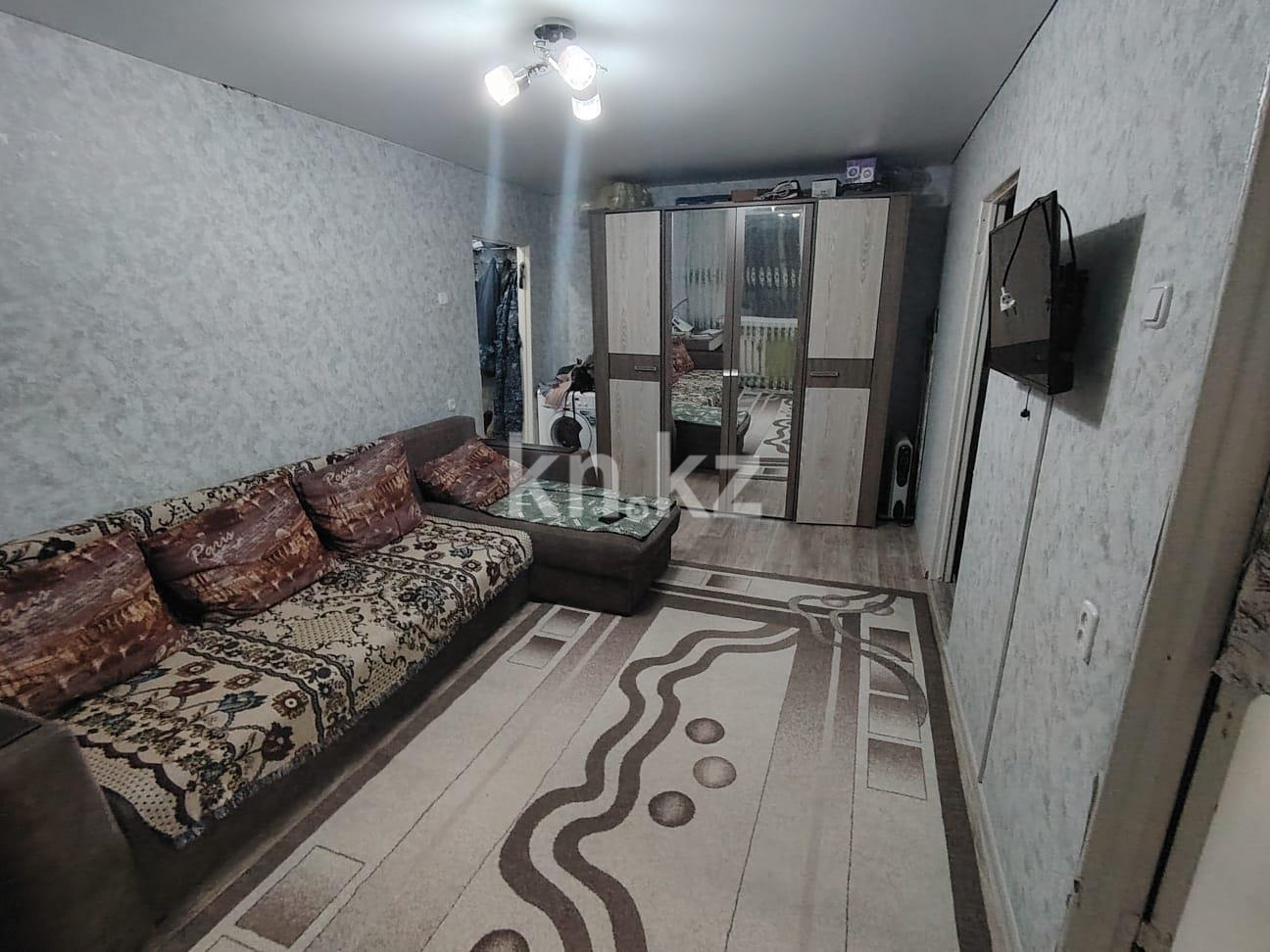 Продажа 3-комнатной квартиры, 48 м², ул. Карла Маркса - Продажа квартир в Шахтинске фото 1 из 9