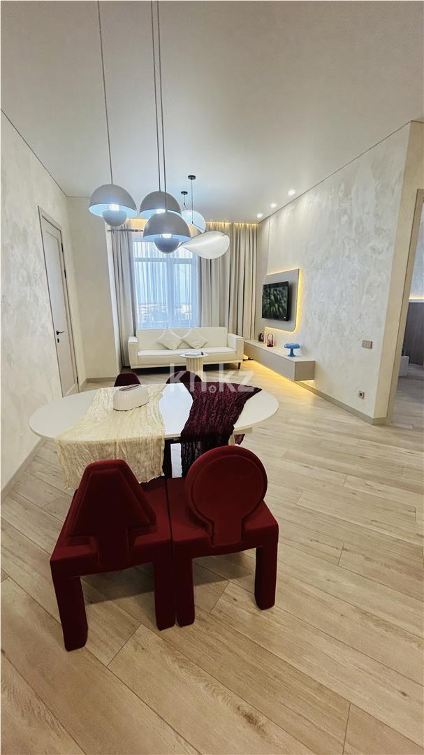Продажа 3-комнатной квартиры, 83 м² - Продажа трехкомнатных квартир в монолитно-каркасном доме в Караганде фото 2 из 14