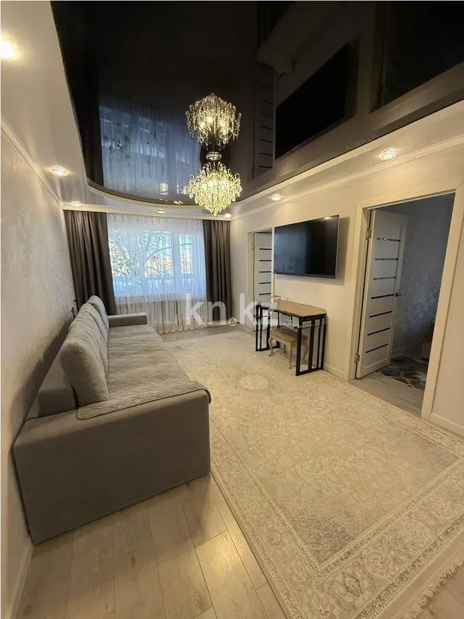 Продажа 4-комнатной квартиры, 63 м², мкр-н 14, дом  1 - Продажа квартир в Караганде фото 1 из 6