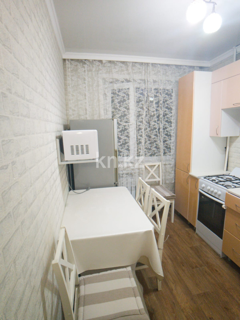 Аренда 1-комнатной квартиры посуточно, 40 м², ул. Рыскулова, дом  15 - Аренда квартир посуточно в Караганде с фото фото 4 из 5