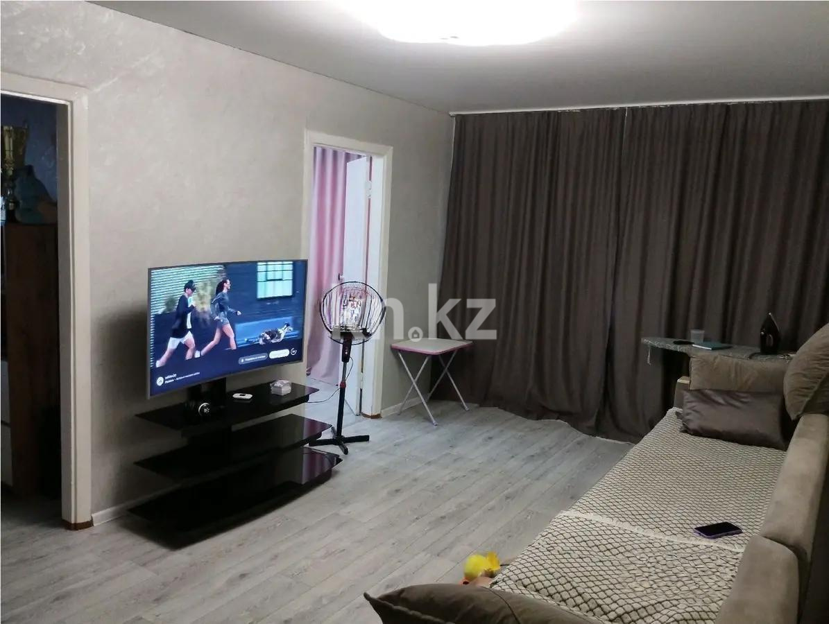 Продажа 4-комнатной квартиры, 62 м², ул. Муканова, дом  8 - Продажа  четырехкомнатных квартир в Караганде с фото фото 1 из 4