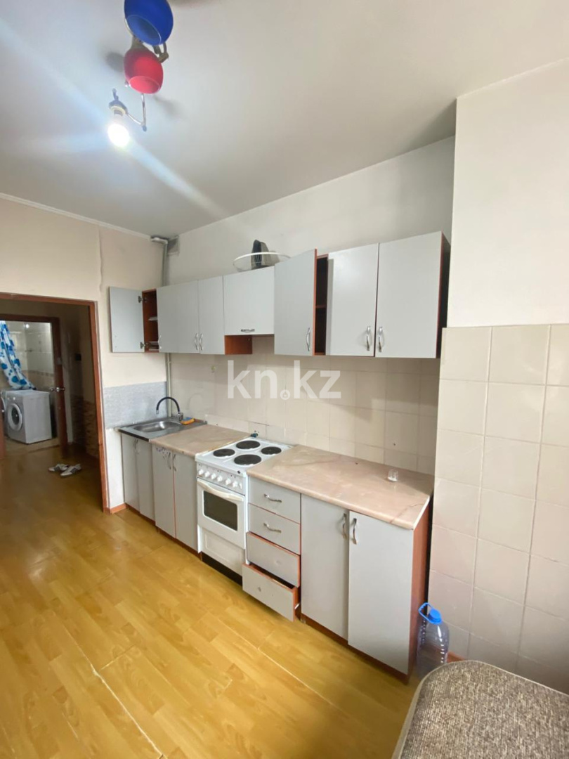 Аренда 1-комнатной квартиры, 40 м² - Аренда квартир помесячно в Астане - страница 2 фото 1 из 12