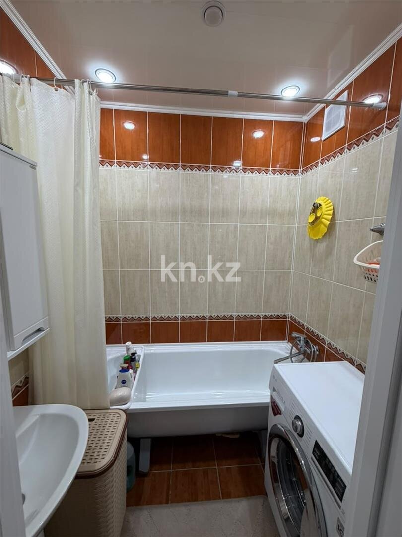 Продажа 3-комнатной квартиры, 64 м² в Караганде - фото 9
