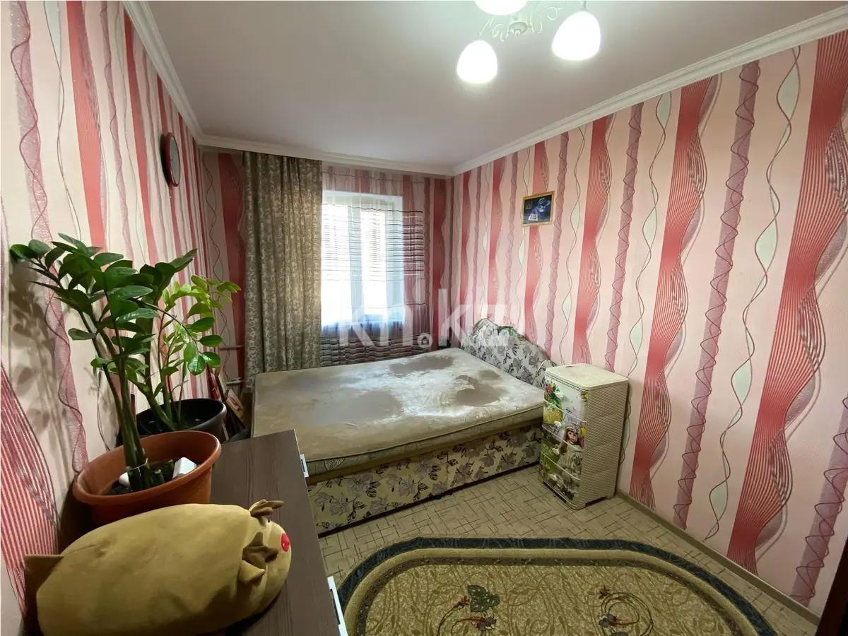 Продажа 3-комнатной квартиры, 64 м², пр. Республики, дом  24 в Караганде - фото 2